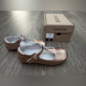 L'Amour Kids Rose Gold T-Strap Shoes (sz 10)